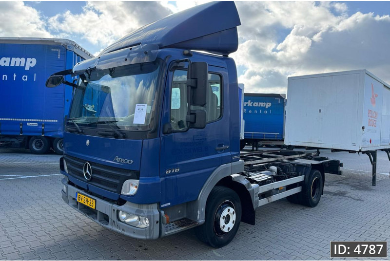 Mercedes-Benz Atego 816 Day Cab, Euro 5, BDF / EPS automatic / standklima / Hydraulic system - מוביל מכולות/ משאית החלפת גוף: תמונה 1 Mercedes-Benz Atego 816 Day Cab, Euro 5, BDF / EPS automatic / standklima / Hydraulic system - מוביל מכולות/ משאית החלפת גוף: תמונה 1