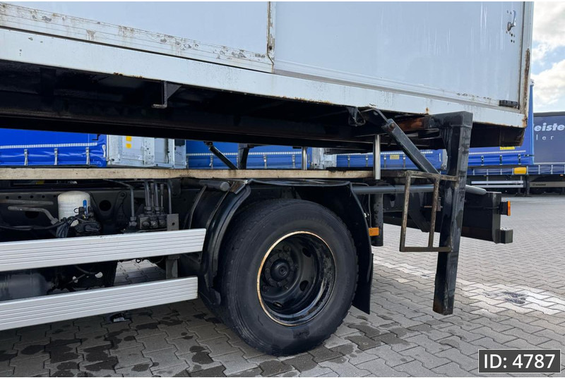 Mercedes-Benz Atego 816 Day Cab, Euro 5, BDF / EPS automatic / standklima / Hydraulic system - מוביל מכולות/ משאית החלפת גוף: תמונה 3 Mercedes-Benz Atego 816 Day Cab, Euro 5, BDF / EPS automatic / standklima / Hydraulic system - מוביל מכולות/ משאית החלפת גוף: תמונה 3