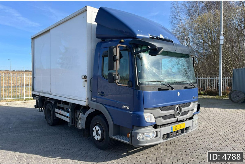 Mercedes-Benz Atego 816 Day Cab, Euro 5, BDF / EPS automatic / standklima / Hydraulic system - מוביל מכולות/ משאית החלפת גוף: תמונה 4 Mercedes-Benz Atego 816 Day Cab, Euro 5, BDF / EPS automatic / standklima / Hydraulic system - מוביל מכולות/ משאית החלפת גוף: תמונה 4