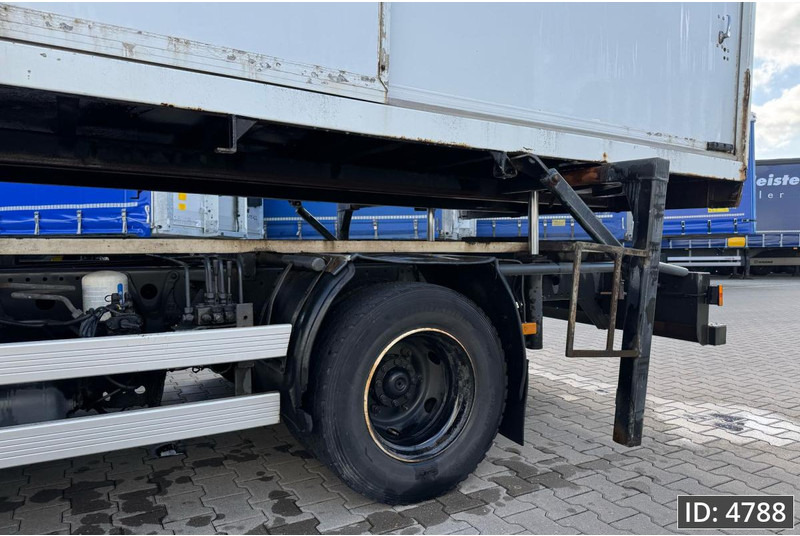 Mercedes-Benz Atego 816 Day Cab, Euro 5, BDF / EPS automatic / standklima / Hydraulic system - מוביל מכולות/ משאית החלפת גוף: תמונה 5 Mercedes-Benz Atego 816 Day Cab, Euro 5, BDF / EPS automatic / standklima / Hydraulic system - מוביל מכולות/ משאית החלפת גוף: תמונה 5