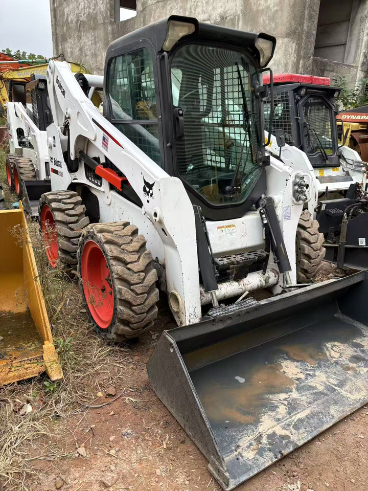 BOBCAT S770 Skid Steer Loader Click for Discount - מעמיס היגוי החלקה: תמונה 3 BOBCAT S770 Skid Steer Loader Click for Discount - מעמיס היגוי החלקה: תמונה 3