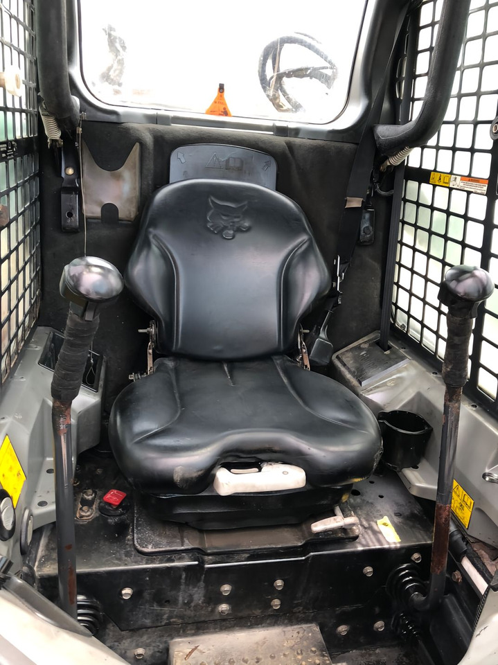 BOBCAT Skid Steer Loader S770 Click for Discount - מעמיס היגוי החלקה: תמונה 3 BOBCAT Skid Steer Loader S770 Click for Discount - מעמיס היגוי החלקה: תמונה 3