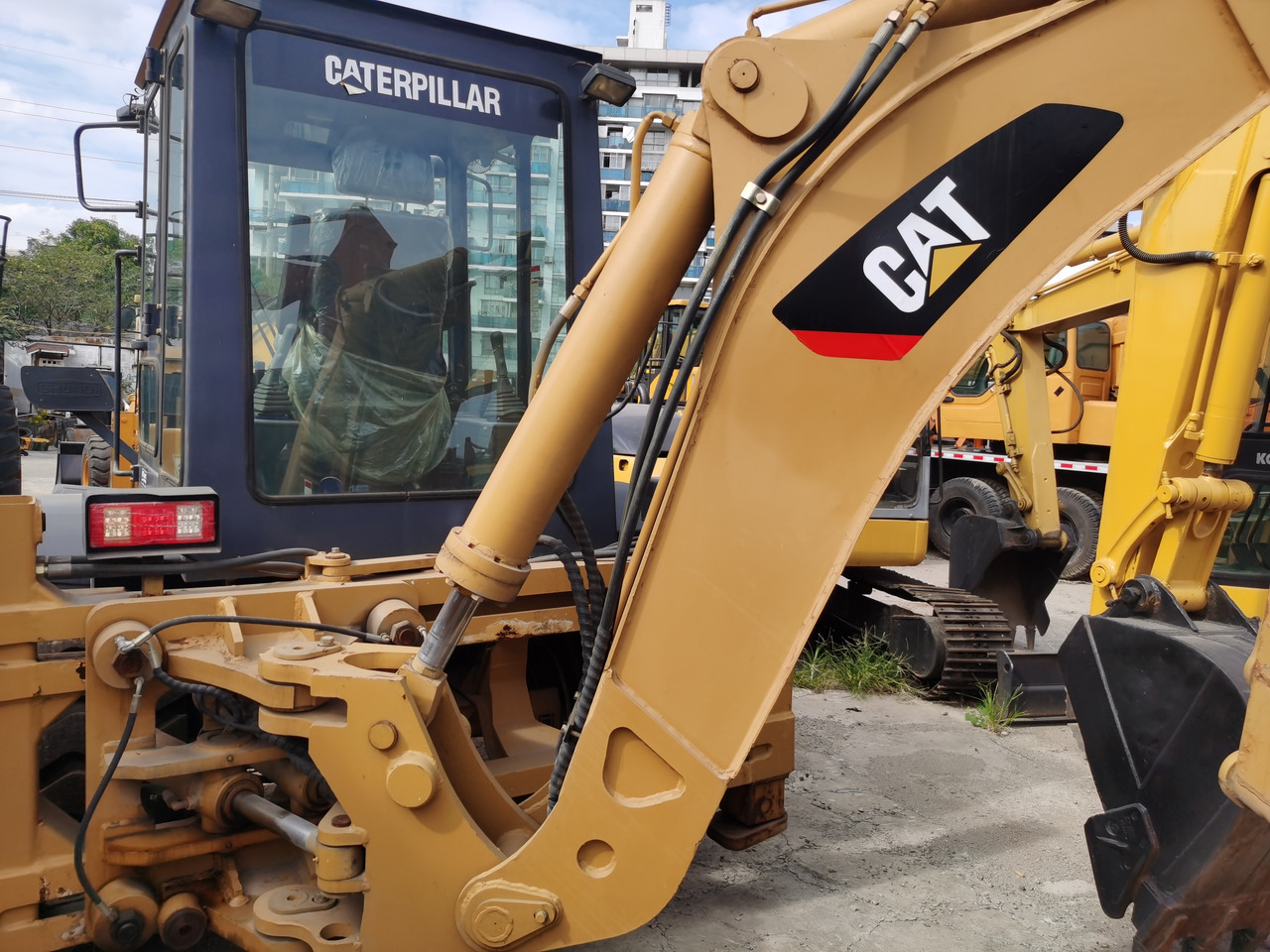 CAT 420F Backhoe Loader Click Here for Discount - מחפרון: תמונה 3 CAT 420F Backhoe Loader Click Here for Discount - מחפרון: תמונה 3