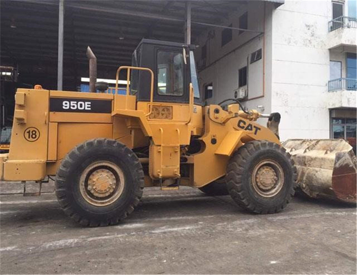 CATERPILLAR 950E - מעמיס היגוי החלקה: תמונה 3 CATERPILLAR 950E - מעמיס היגוי החלקה: תמונה 3