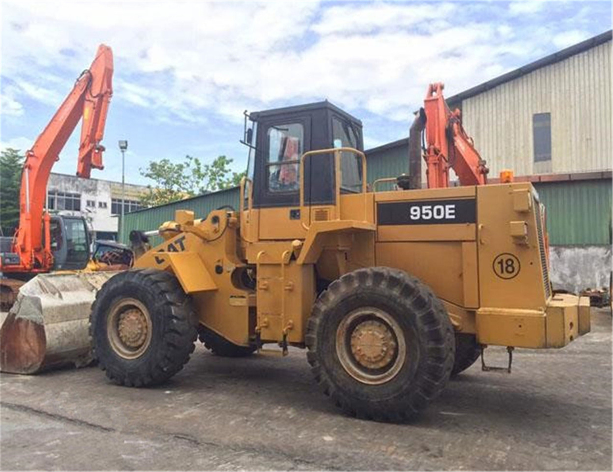 CATERPILLAR 950E - מעמיס היגוי החלקה: תמונה 1 CATERPILLAR 950E - מעמיס היגוי החלקה: תמונה 1
