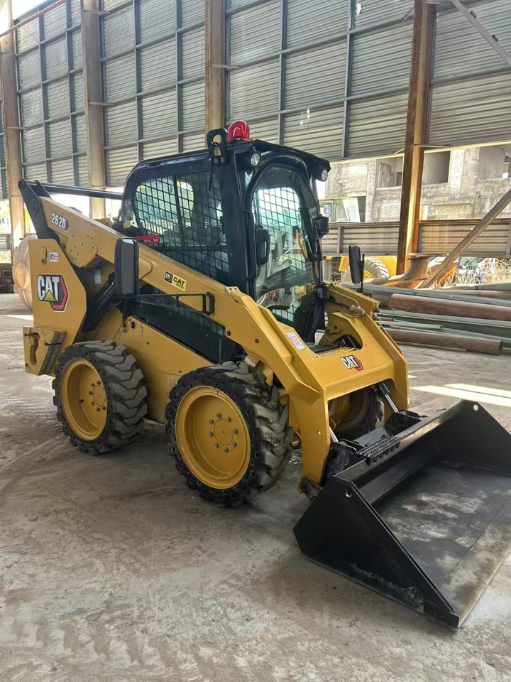 CATERPILLAR CAT260D Skid Steer Loader - מעמיס היגוי החלקה: תמונה 2 CATERPILLAR CAT260D Skid Steer Loader - מעמיס היגוי החלקה: תמונה 2
