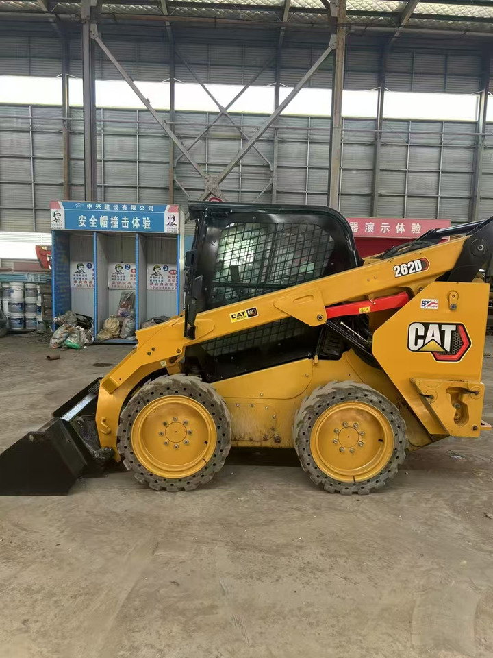 CATERPILLAR CAT260D Skid Steer Loader - מעמיס היגוי החלקה: תמונה 5 CATERPILLAR CAT260D Skid Steer Loader - מעמיס היגוי החלקה: תמונה 5