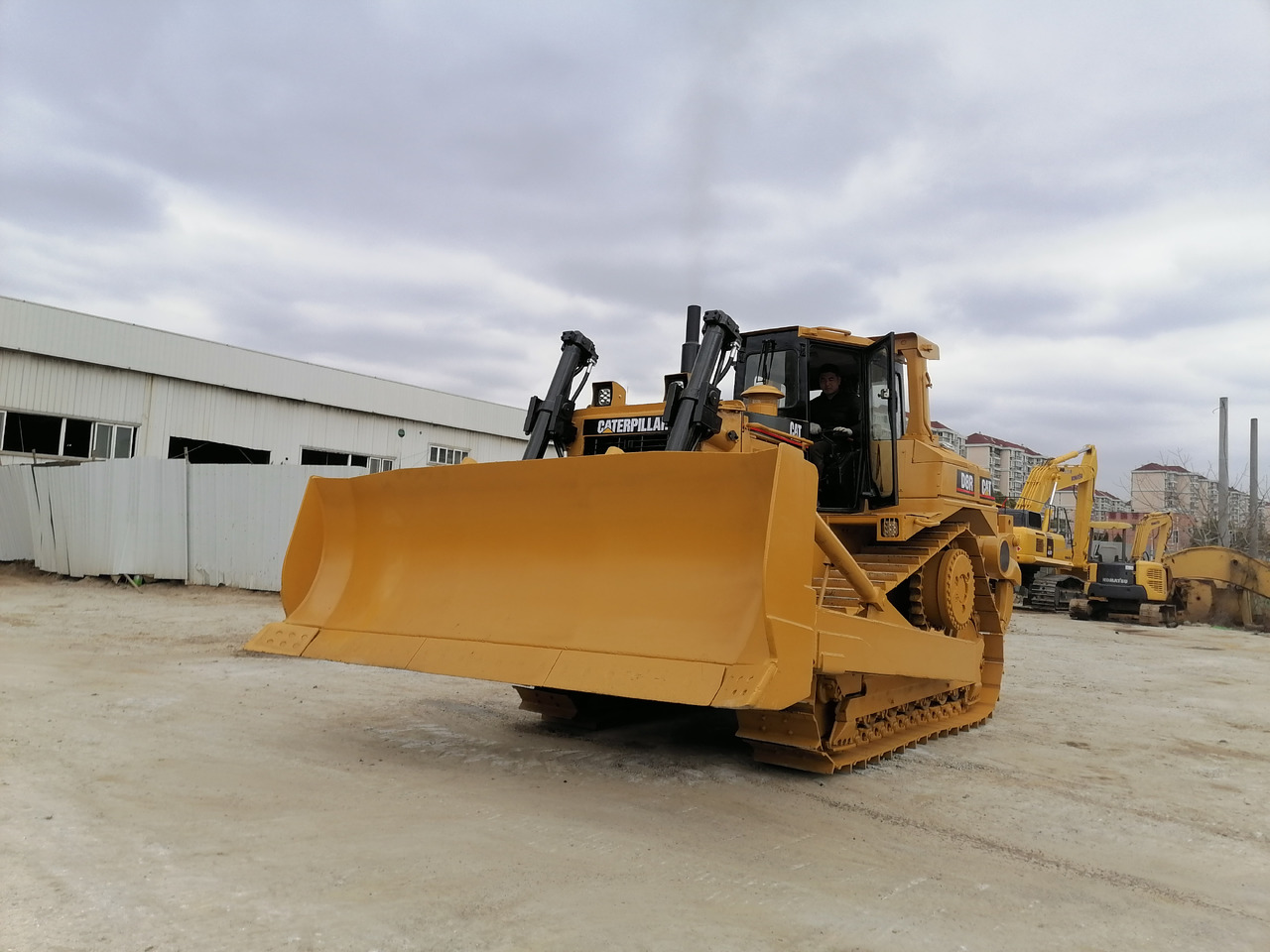 CATERPILLAR D8R - דחפור: תמונה 5 CATERPILLAR D8R - דחפור: תמונה 5
