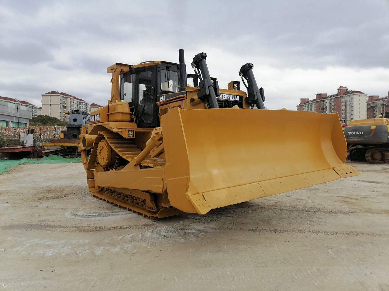 CATERPILLAR D8R - דחפור: תמונה 4 CATERPILLAR D8R - דחפור: תמונה 4