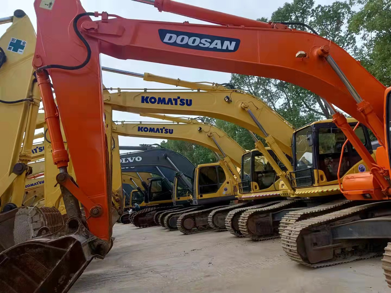 DOOSAN DH300LC-7 - מחפר סורק: תמונה 4 DOOSAN DH300LC-7 - מחפר סורק: תמונה 4