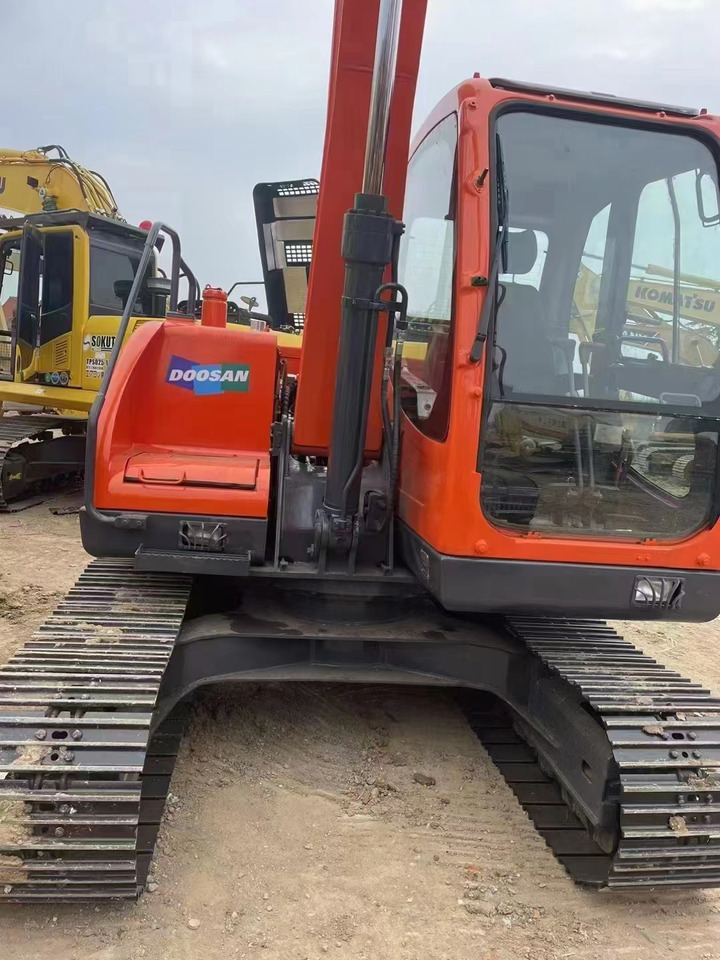 DOOSAN DX80 Mini excavator Excellent condition - מיני מחפר: תמונה 4 DOOSAN DX80 Mini excavator Excellent condition - מיני מחפר: תמונה 4