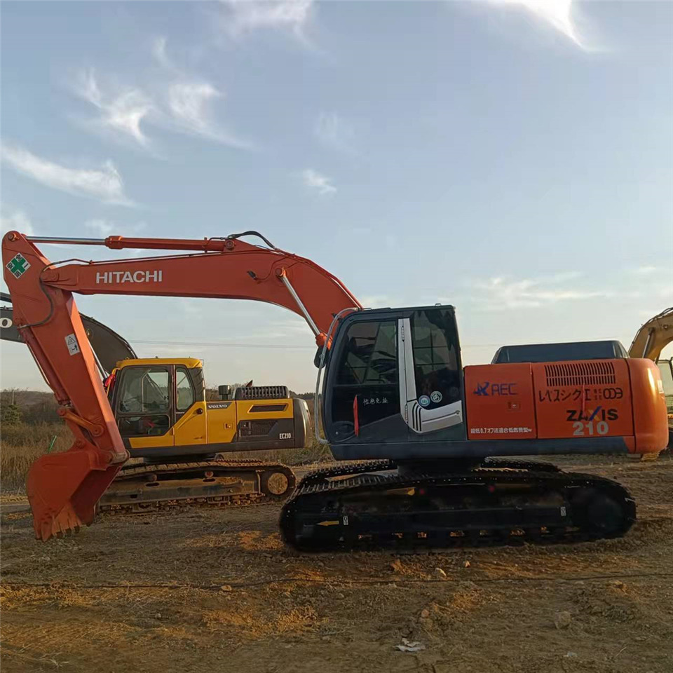 HITACHI ZX210 - מחפר סורק: תמונה 1 HITACHI ZX210 - מחפר סורק: תמונה 1