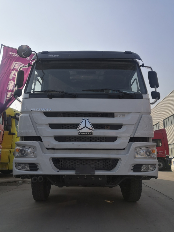 HOWO 10Cube Cement Mixer Truck 6*4 Click Here for Discount - משאית מערבלת בטון: תמונה 3 HOWO 10Cube Cement Mixer Truck 6*4 Click Here for Discount - משאית מערבלת בטון: תמונה 3