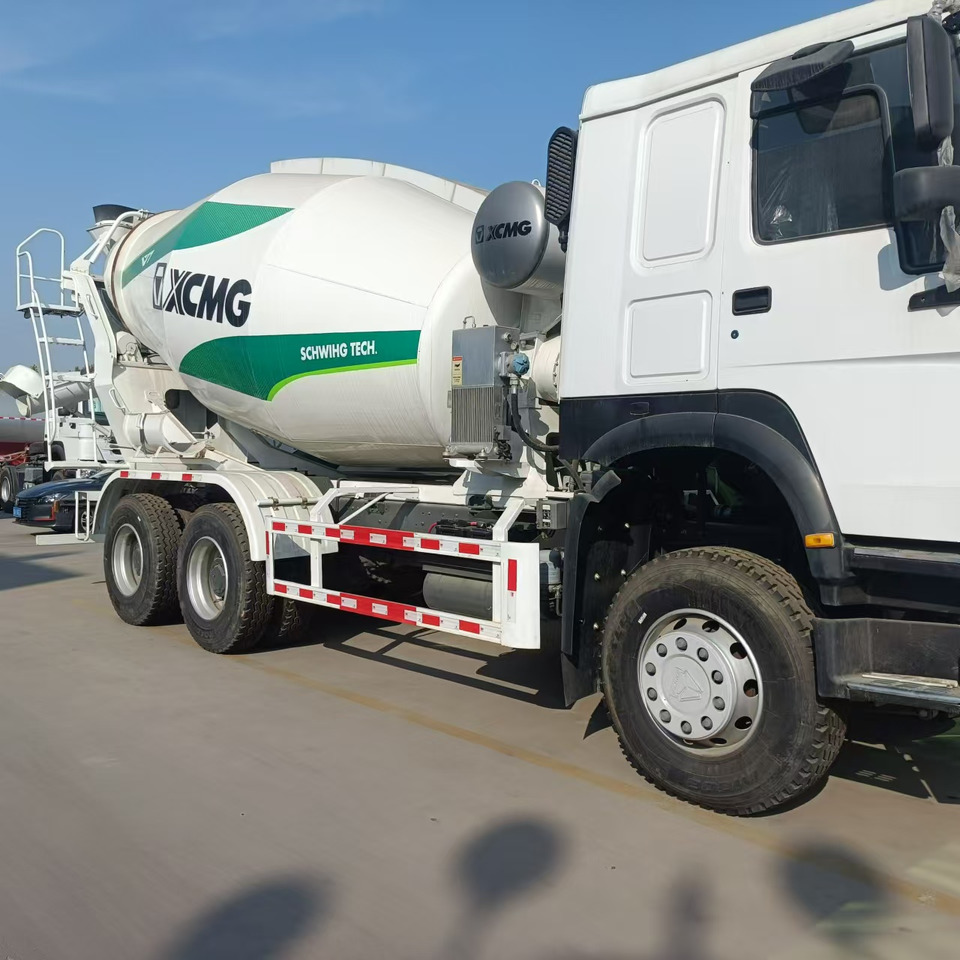 HOWO 6*4 Cement Mixer Truck - משאית מערבלת בטון: תמונה 3 HOWO 6*4 Cement Mixer Truck - משאית מערבלת בטון: תמונה 3