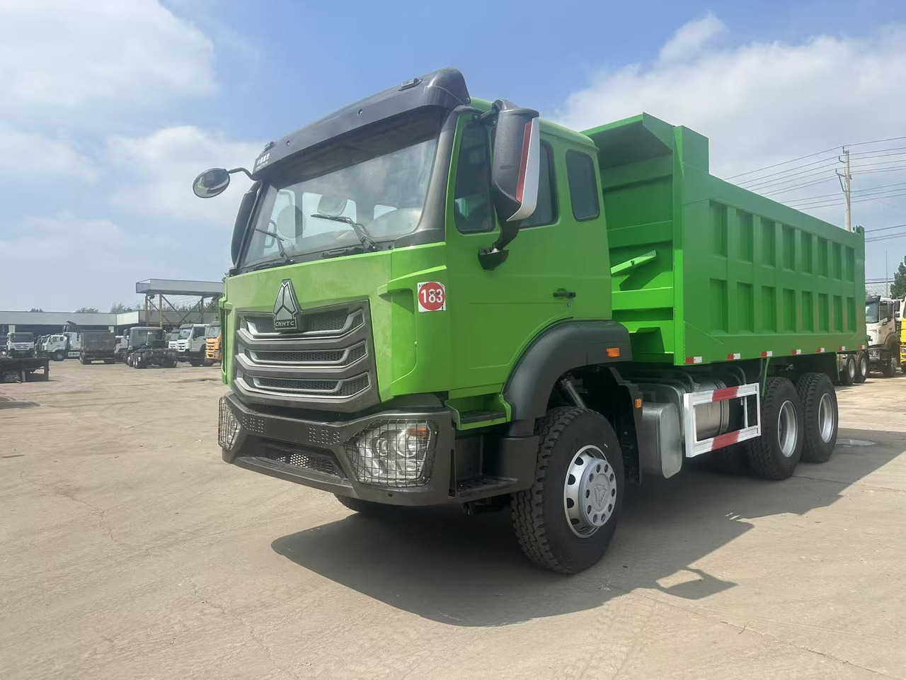 מזהיר HOWO Haohan 6✖4 Dump Truck Green: תמונה 11 מזהיר HOWO Haohan 6✖4 Dump Truck Green: תמונה 11