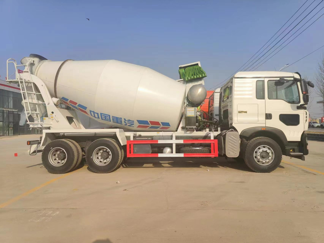 HOWO TX350 Cement Mixer Truck Click Here for Discount - משאית מערבלת בטון: תמונה 5 HOWO TX350 Cement Mixer Truck Click Here for Discount - משאית מערבלת בטון: תמונה 5
