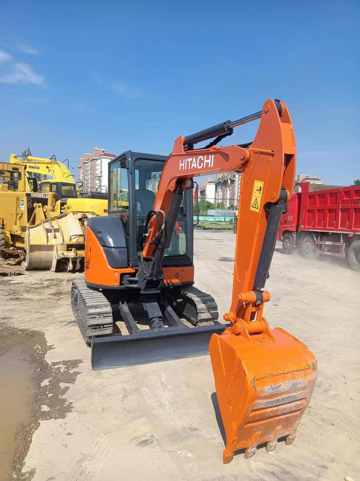Hitachi ZX35-5A - מחפר סורק: תמונה 3 Hitachi ZX35-5A - מחפר סורק: תמונה 3