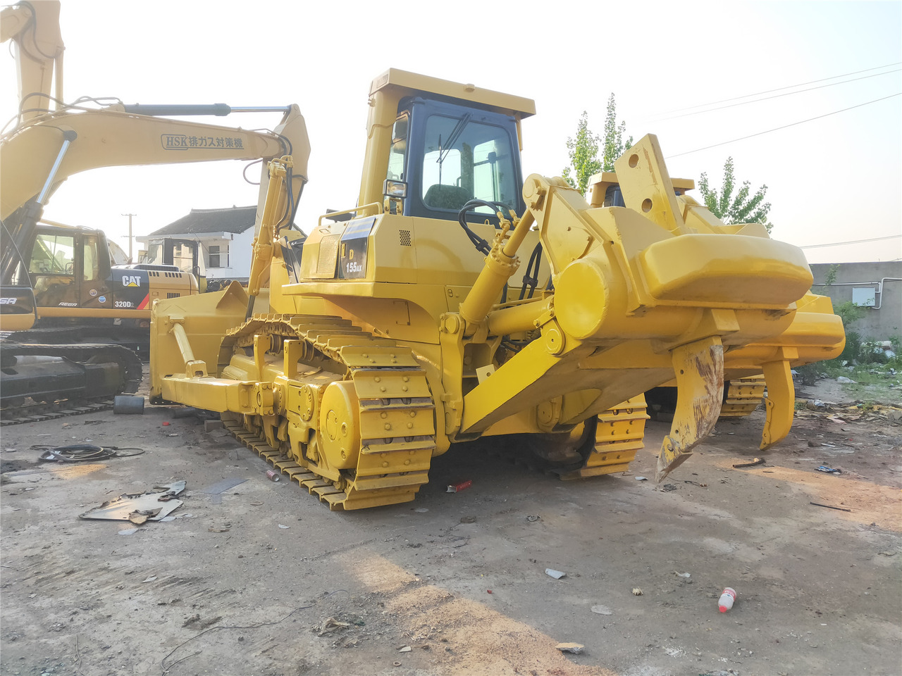 KOMATSU D155AX-5 - דחפור: תמונה 3 KOMATSU D155AX-5 - דחפור: תמונה 3