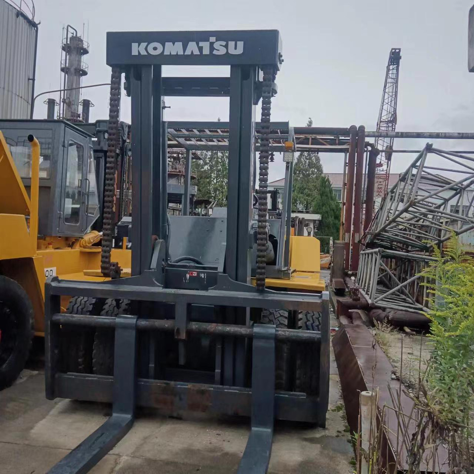KOMATSU FD150 - מלגזת סולר: תמונה 2 KOMATSU FD150 - מלגזת סולר: תמונה 2
