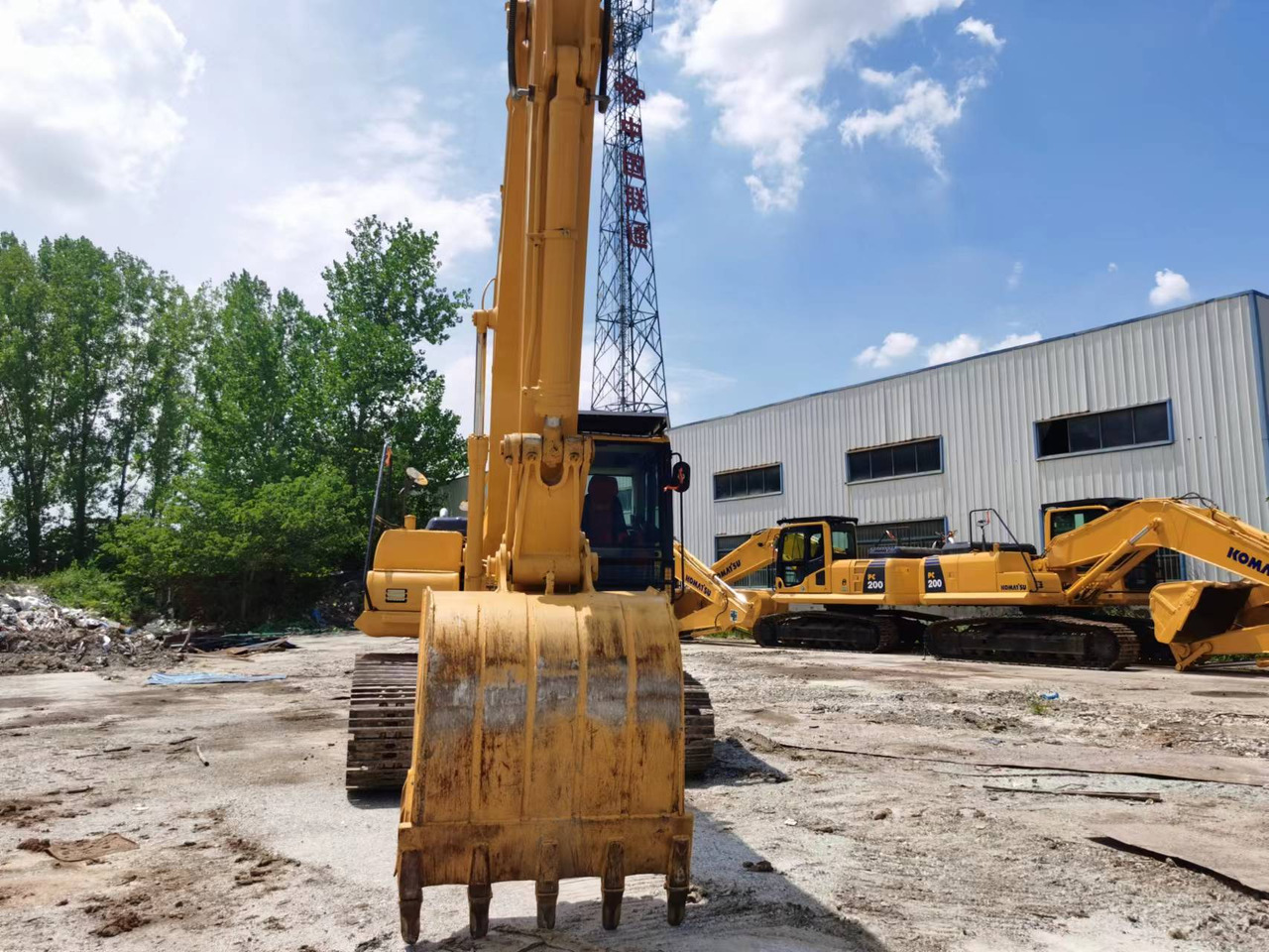 KOMATSU PC200-8 - מחפר סורק: תמונה 3 KOMATSU PC200-8 - מחפר סורק: תמונה 3