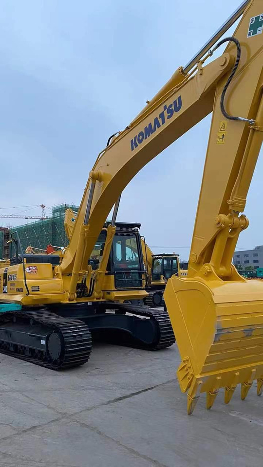 KOMATSU PC300-8 Excavator | Ultra Low Hours 4,200 | One Owner | Full Service History - מחפר סורק: תמונה 3 KOMATSU PC300-8 Excavator | Ultra Low Hours 4,200 | One Owner | Full Service History - מחפר סורק: תמונה 3