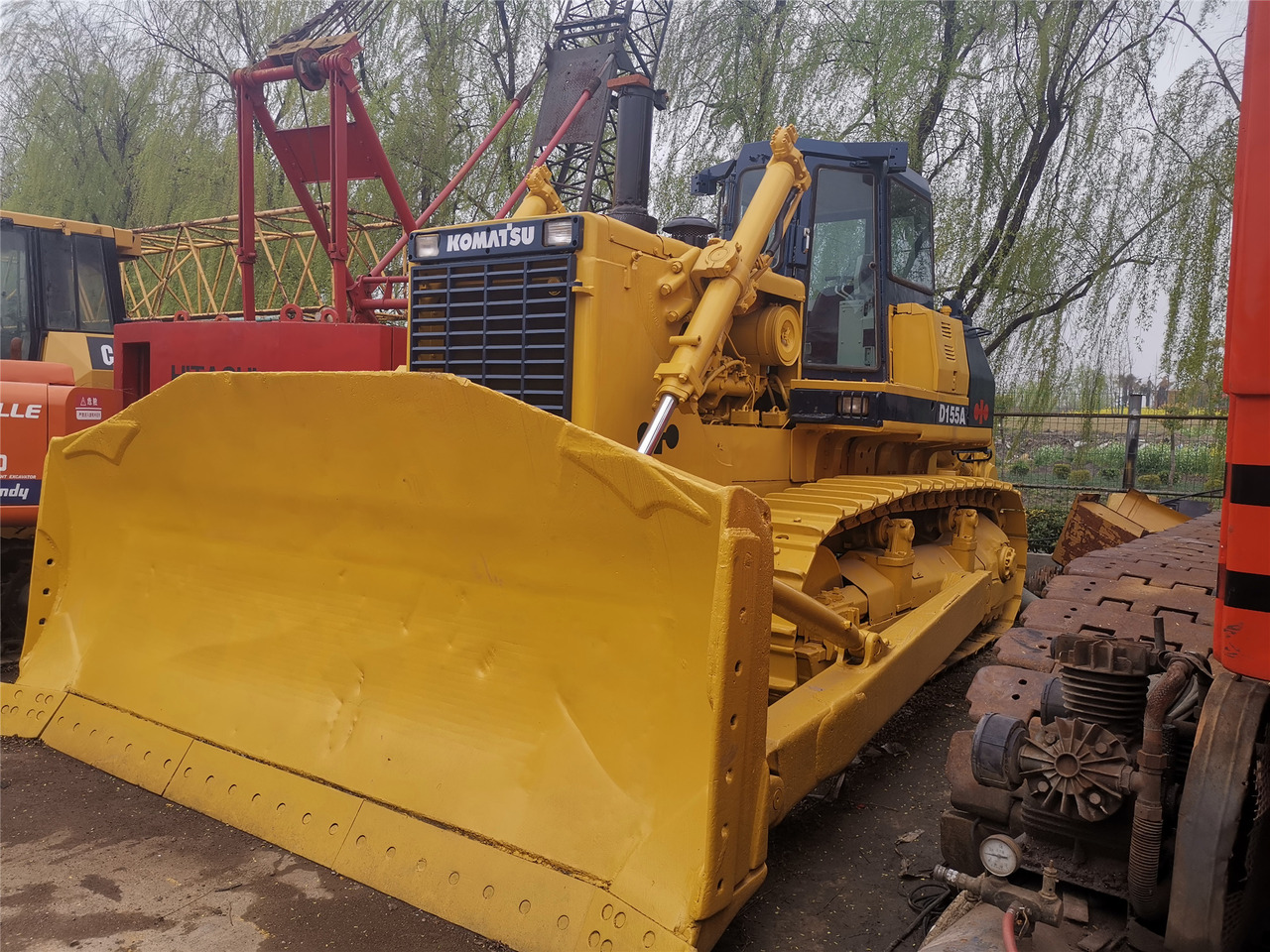 KOMATSU - דחפור: תמונה 1 KOMATSU - דחפור: תמונה 1