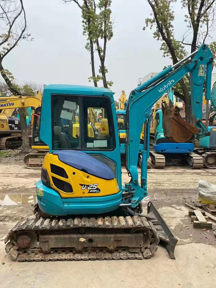 KUBOTA - מיני מחפר: תמונה 1 KUBOTA - מיני מחפר: תמונה 1