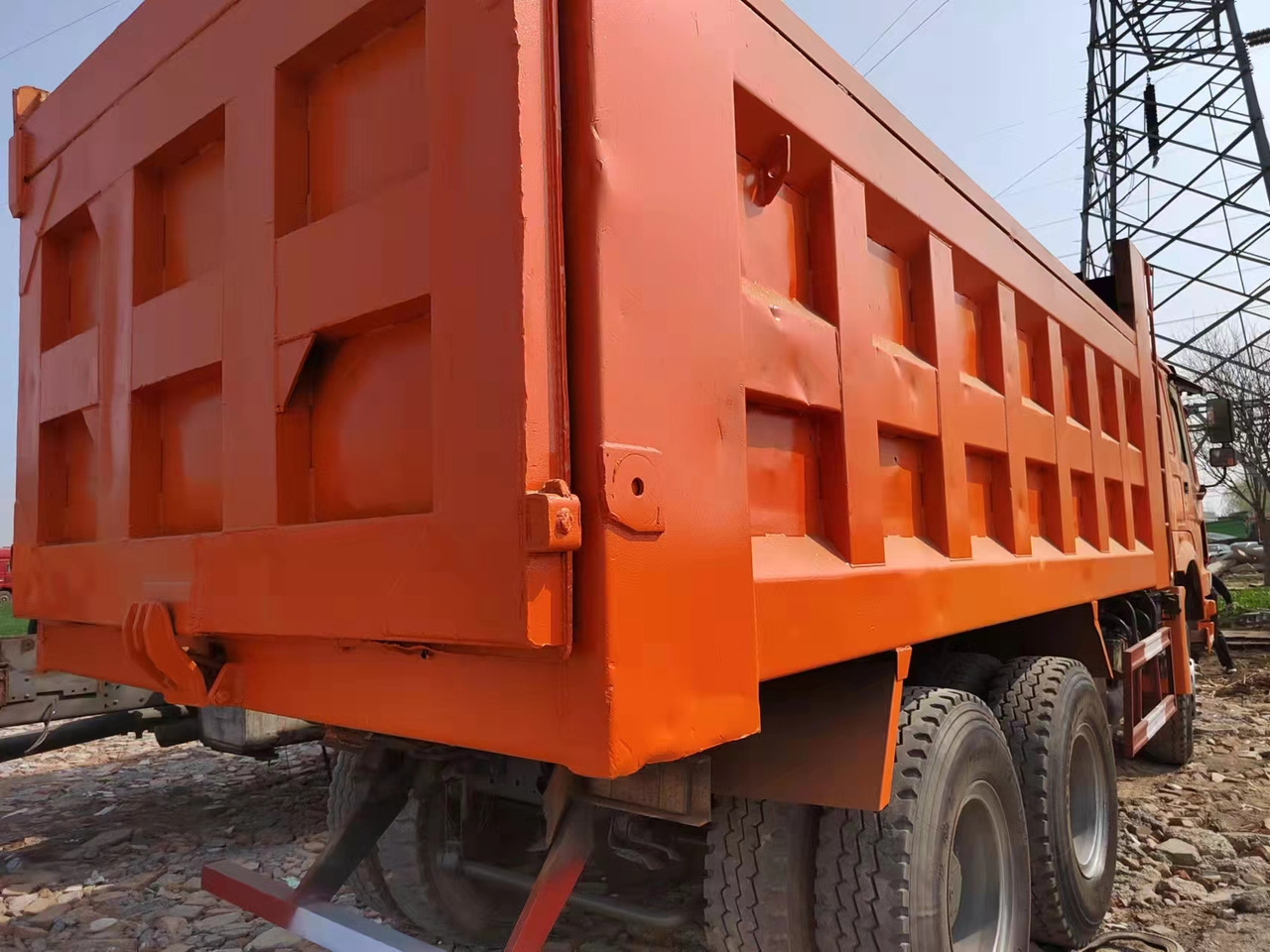 SINOTRUK HOWO 371 6X4 CLICK HERE FOR DISCOUNT - מזהיר: תמונה 4 SINOTRUK HOWO 371 6X4 CLICK HERE FOR DISCOUNT - מזהיר: תמונה 4