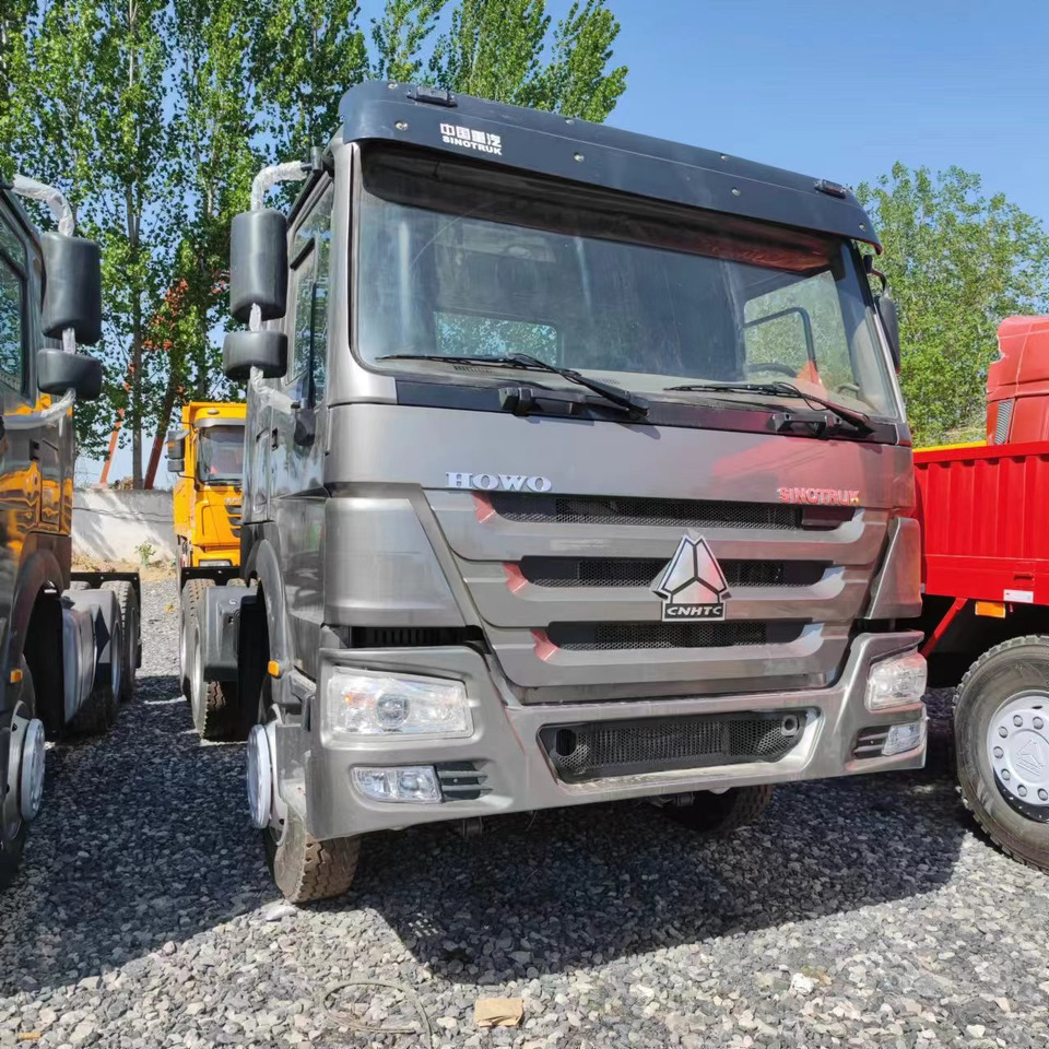 SINOTRUK HOWO 371 CLICK HERE FOR DISCOUNT - יחידת טרקטור: תמונה 3 SINOTRUK HOWO 371 CLICK HERE FOR DISCOUNT - יחידת טרקטור: תמונה 3