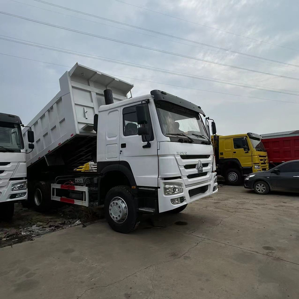 SINOTRUK HOWO 6x4 Dump Truck Click for Discount - מזהיר: תמונה 2 SINOTRUK HOWO 6x4 Dump Truck Click for Discount - מזהיר: תמונה 2