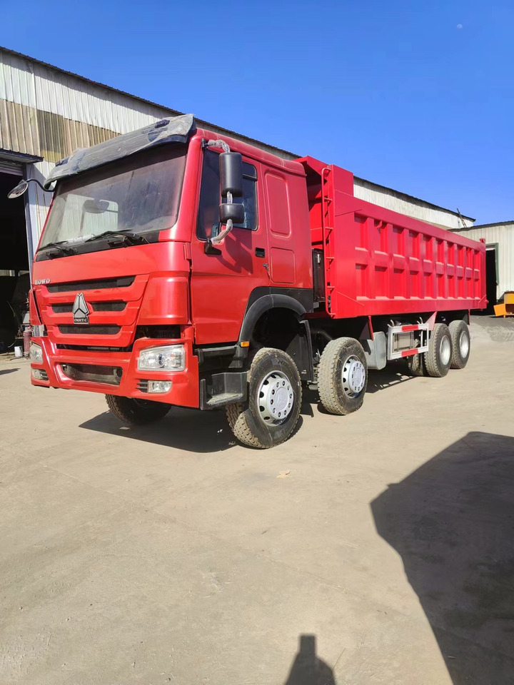 SINOTRUK HOWO 8x4 Dump Truck - מזהיר: תמונה 3 SINOTRUK HOWO 8x4 Dump Truck - מזהיר: תמונה 3