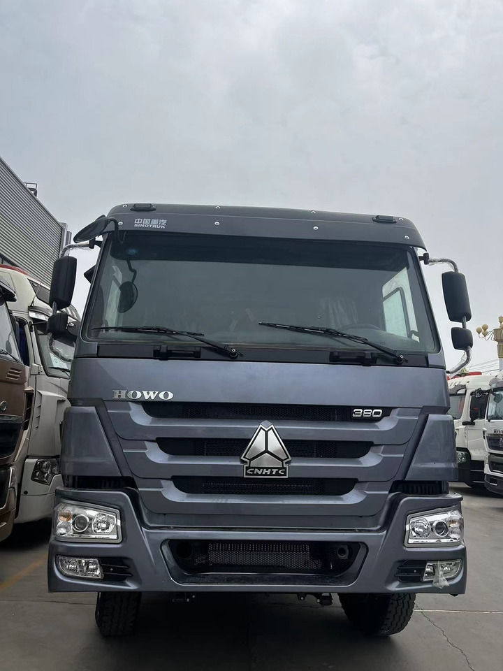 SINOTRUK HOWO Dump Truck 6x4 Click for Discount - משאית: תמונה 3 SINOTRUK HOWO Dump Truck 6x4 Click for Discount - משאית: תמונה 3