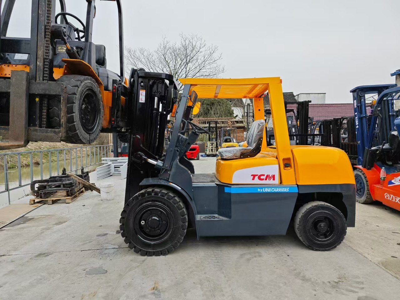 TCM FD30 CLICK HERE FOR DISCOUNT - מלגזת סולר: תמונה 4 TCM FD30 CLICK HERE FOR DISCOUNT - מלגזת סולר: תמונה 4