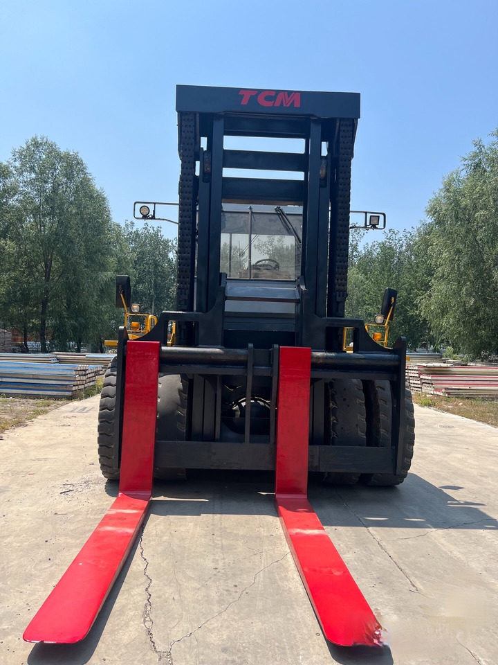 TCM FD300 - מלגזת סולר: תמונה 3 TCM FD300 - מלגזת סולר: תמונה 3
