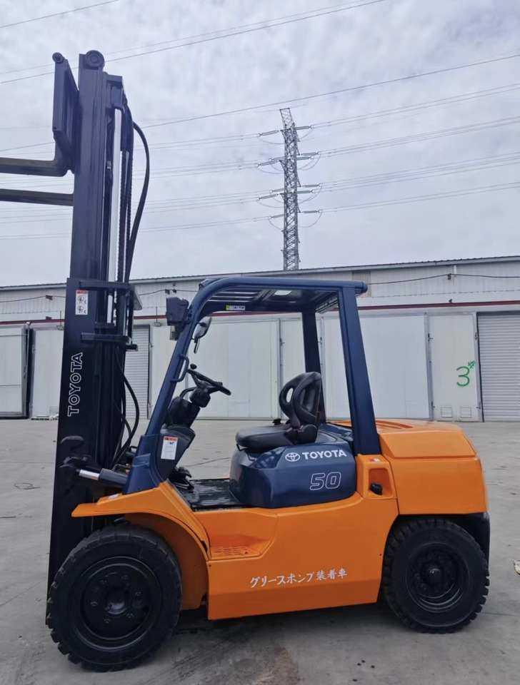TOYOTA 5Ton Forklift Click Here for Discount - מלגזת סולר: תמונה 3 TOYOTA 5Ton Forklift Click Here for Discount - מלגזת סולר: תמונה 3