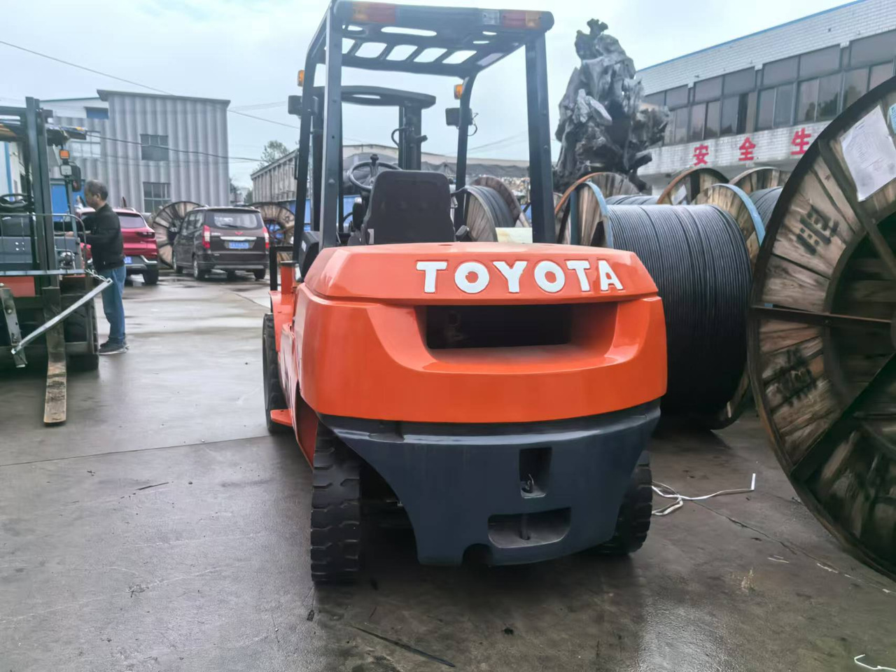 TOYOTA 5ton Forklift - מלגזת סולר: תמונה 2 TOYOTA 5ton Forklift - מלגזת סולר: תמונה 2