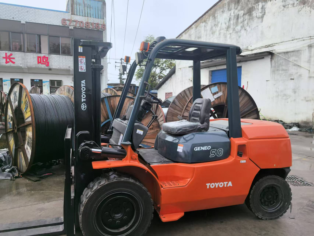 TOYOTA 5ton Forklift - מלגזת סולר: תמונה 4 TOYOTA 5ton Forklift - מלגזת סולר: תמונה 4