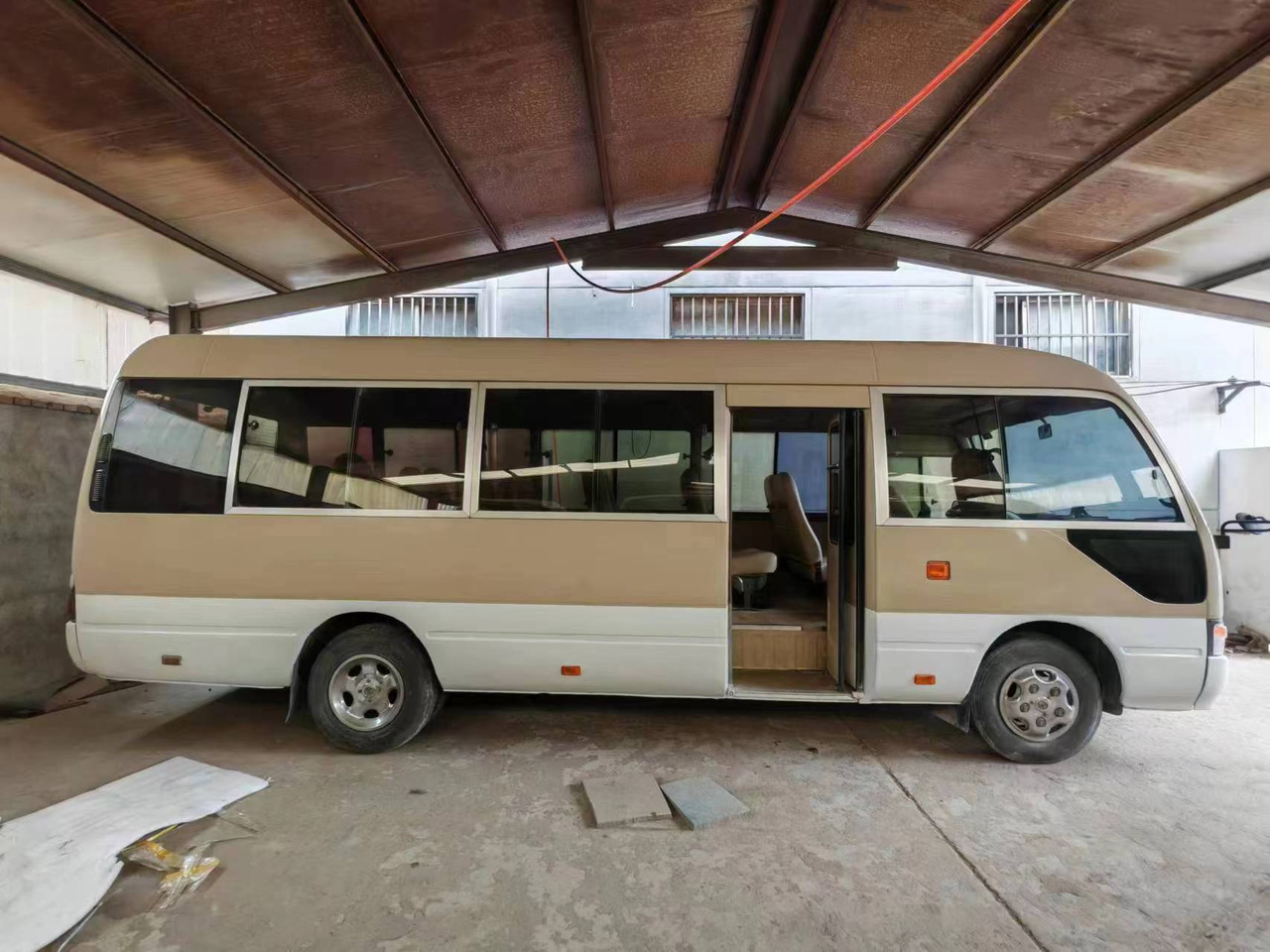 TOYOTA Coaster Mini Bus Click Here for Discount - אוטובוס בין עירוני: תמונה 5 TOYOTA Coaster Mini Bus Click Here for Discount - אוטובוס בין עירוני: תמונה 5