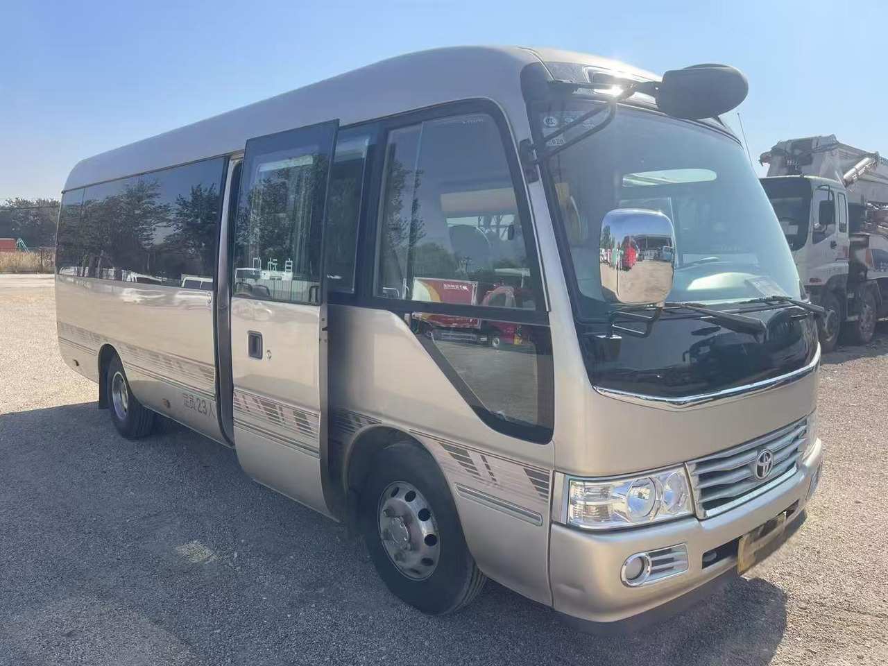 TOYOTA Coaster - אוטובוס עירוני: תמונה 3 TOYOTA Coaster - אוטובוס עירוני: תמונה 3
