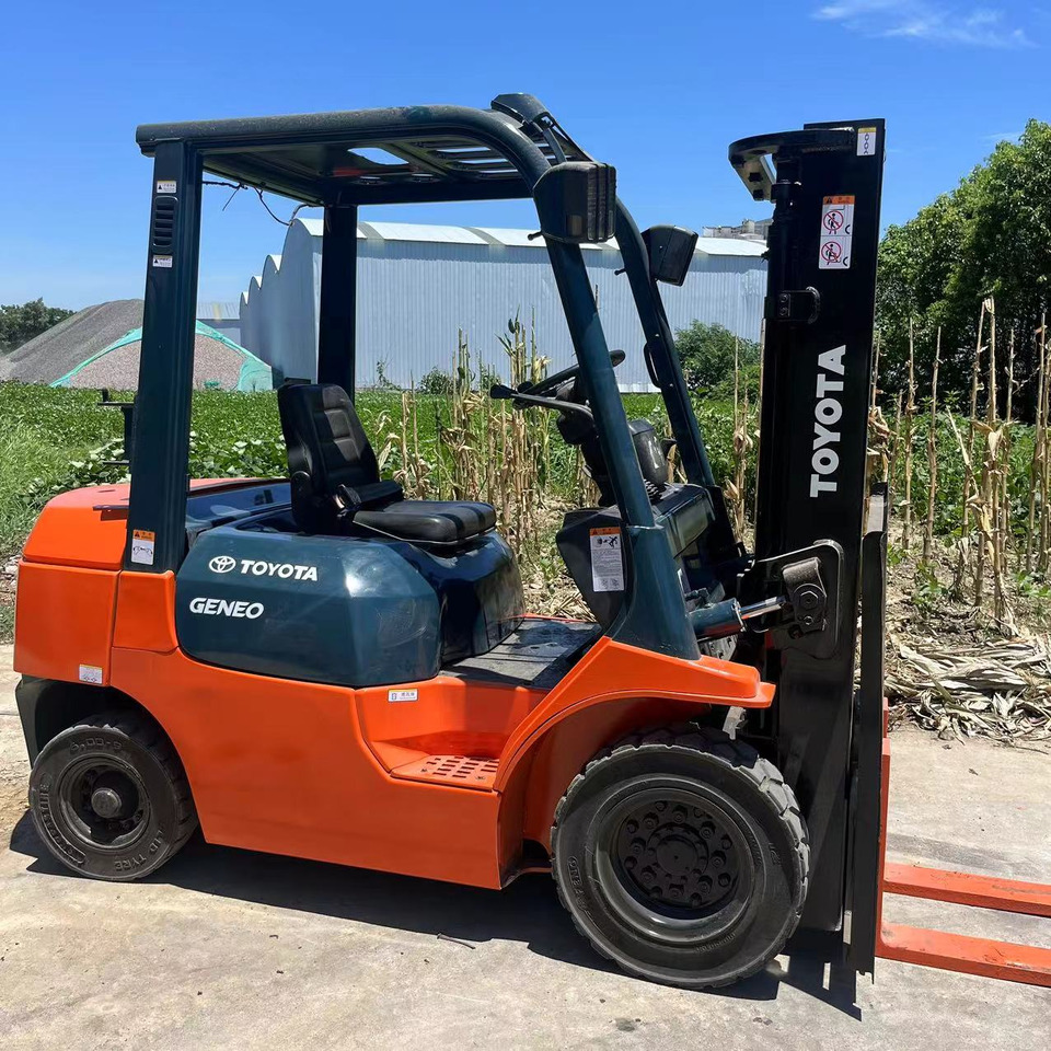 TOYOTA FD35 Forklift 3.5Ton - מלגזת סולר: תמונה 3 TOYOTA FD35 Forklift 3.5Ton - מלגזת סולר: תמונה 3