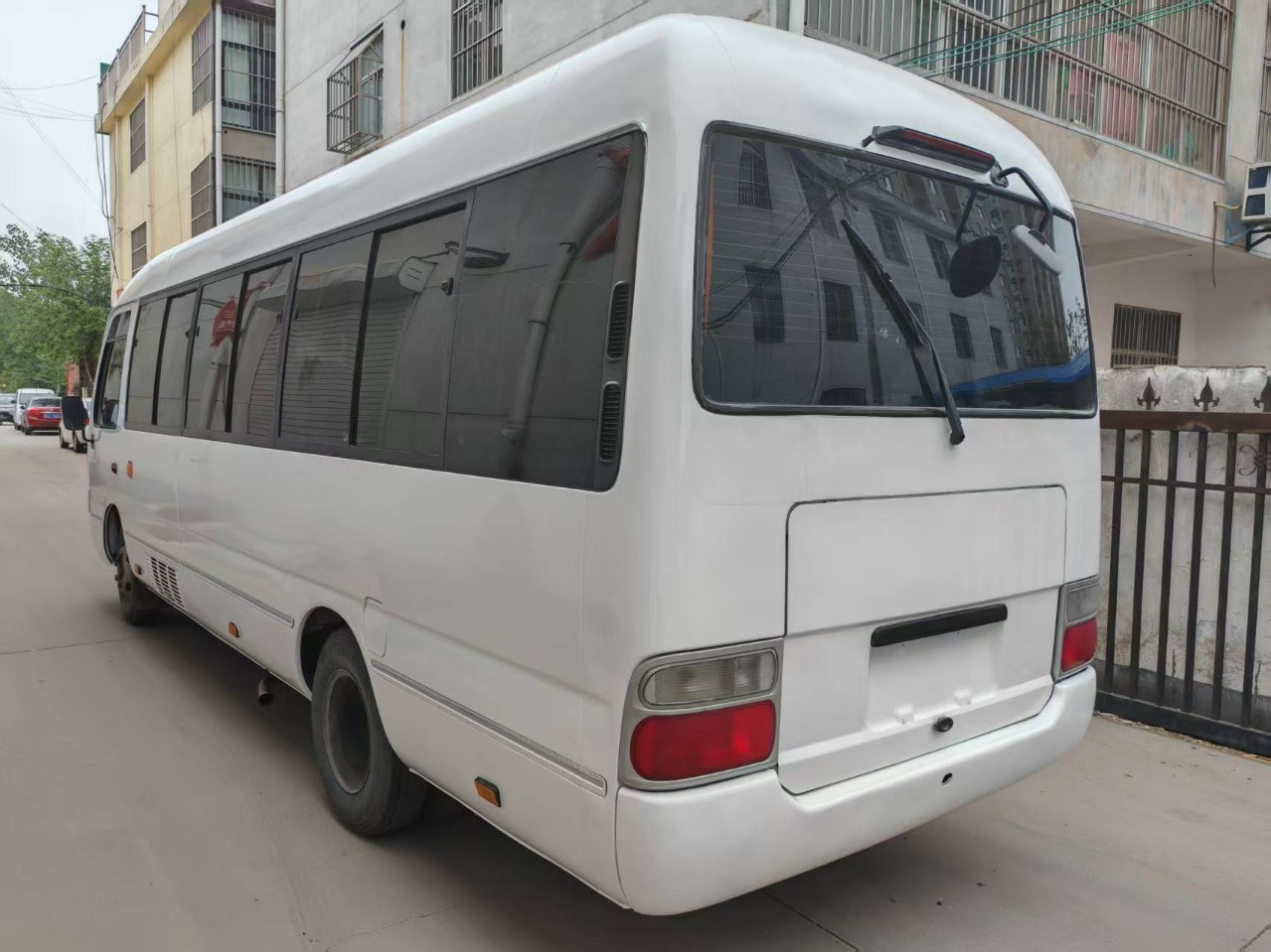 TOYOTA Mini Bus 27 Seats Low Km Click for Discount - אוטובוס בין עירוני: תמונה 5 TOYOTA Mini Bus 27 Seats Low Km Click for Discount - אוטובוס בין עירוני: תמונה 5