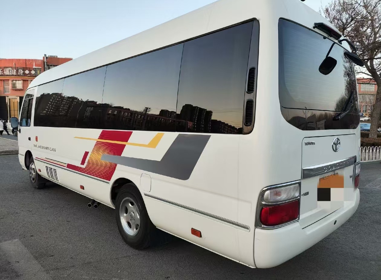 TOYOTA White Mini Bus Click Here for Discount - אוטובוס בין עירוני: תמונה 5 TOYOTA White Mini Bus Click Here for Discount - אוטובוס בין עירוני: תמונה 5