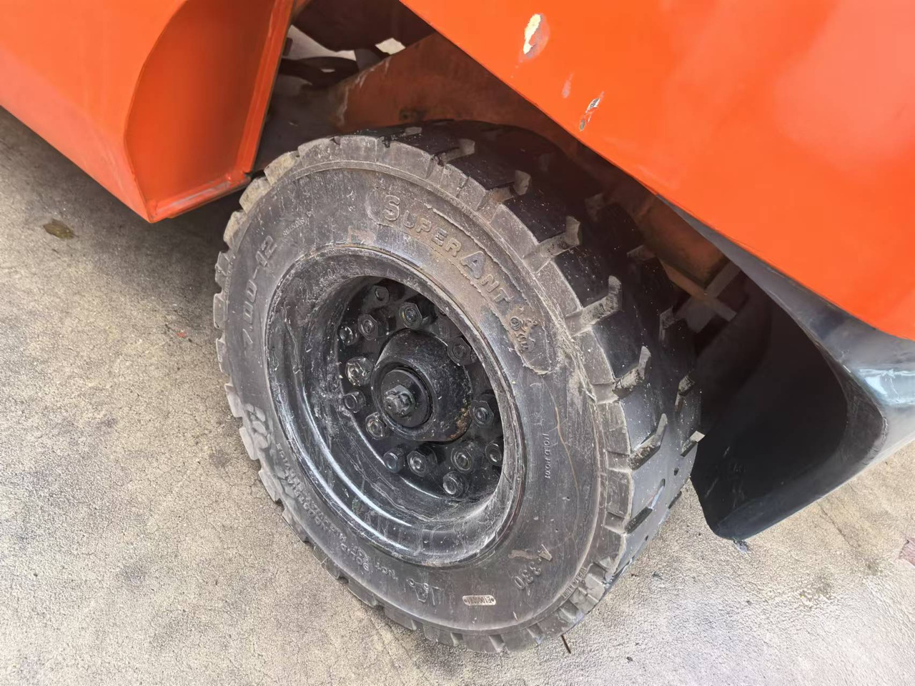 TOYOTA - מלגזת סולר: תמונה 4 TOYOTA - מלגזת סולר: תמונה 4