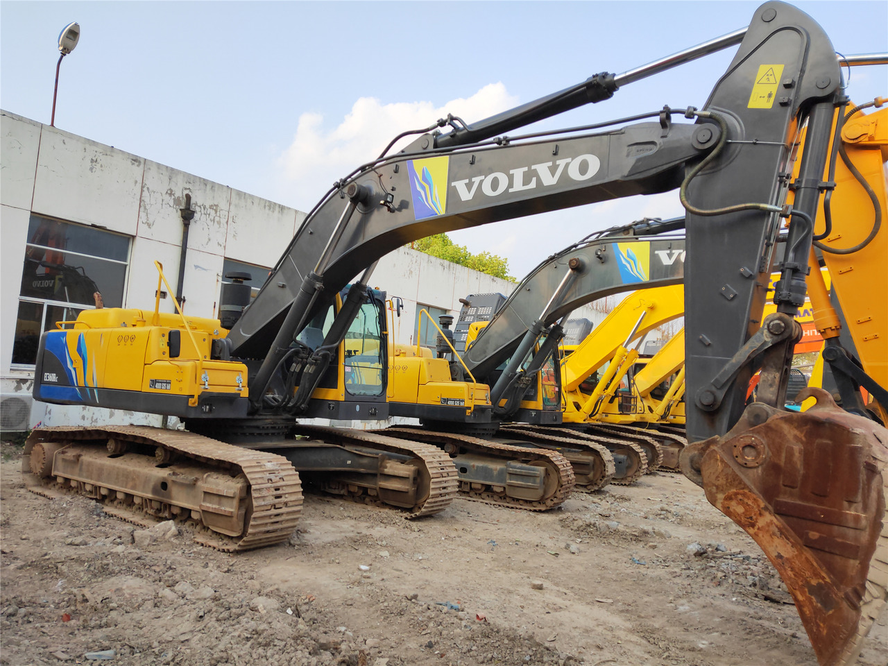 VOLVO Crawler Excavator EC360B - מחפר סורק: תמונה 3 VOLVO Crawler Excavator EC360B - מחפר סורק: תמונה 3