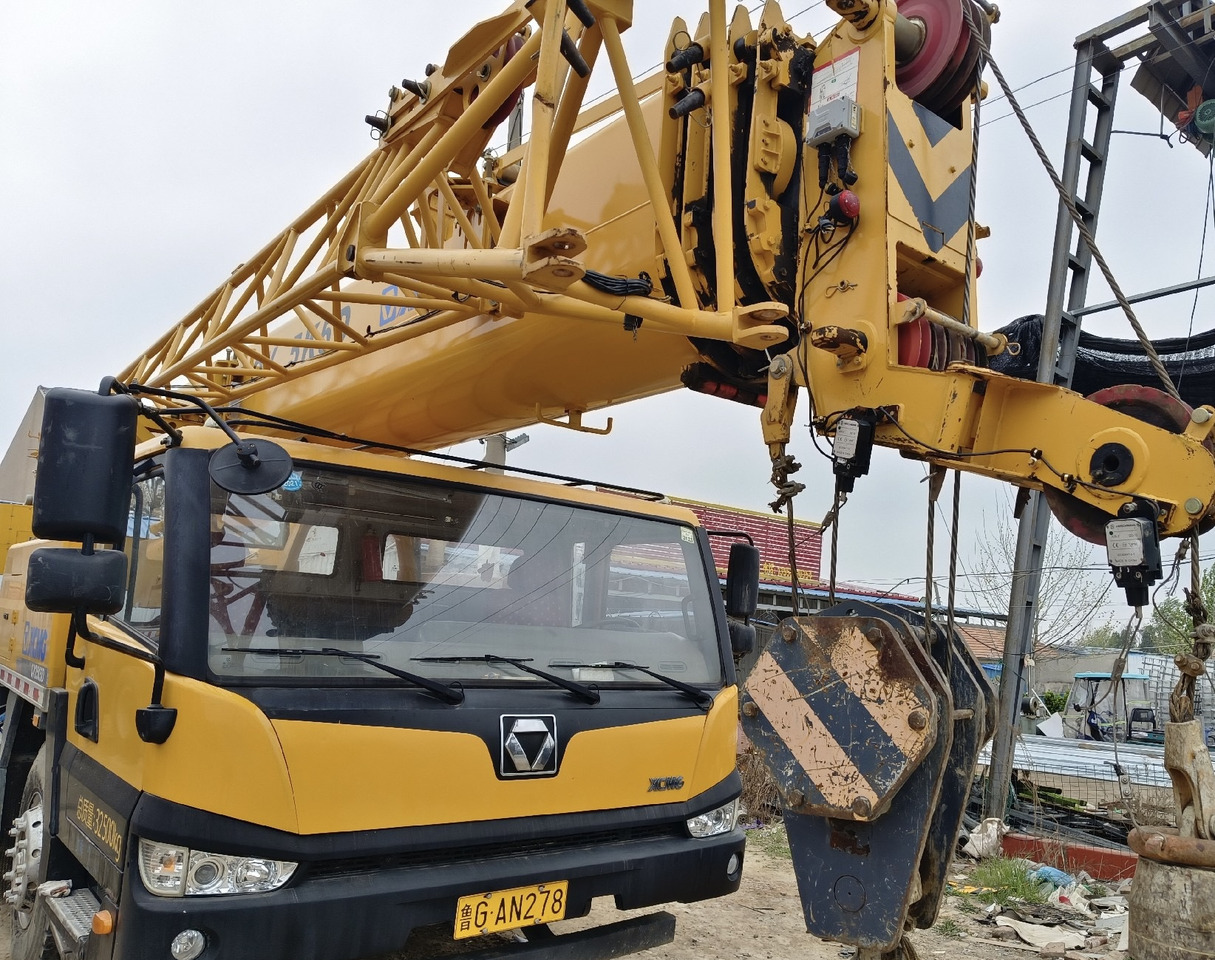 XCMG Crane QY25K 25Ton - עגורן: תמונה 3 XCMG Crane QY25K 25Ton - עגורן: תמונה 3
