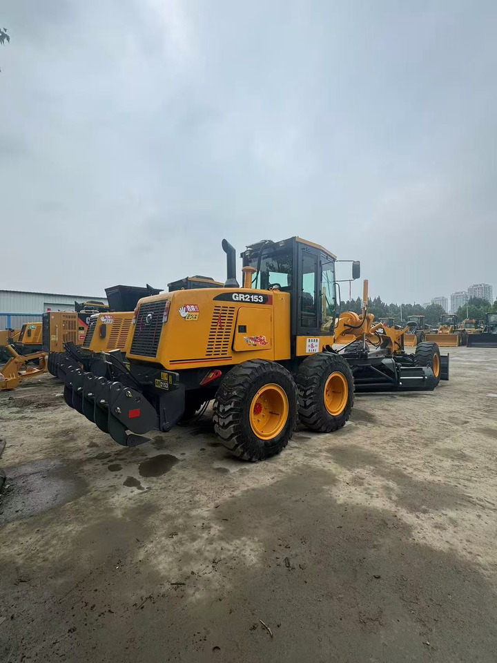 XCMG GR2153 Grader - מפלסת: תמונה 4 XCMG GR2153 Grader - מפלסת: תמונה 4