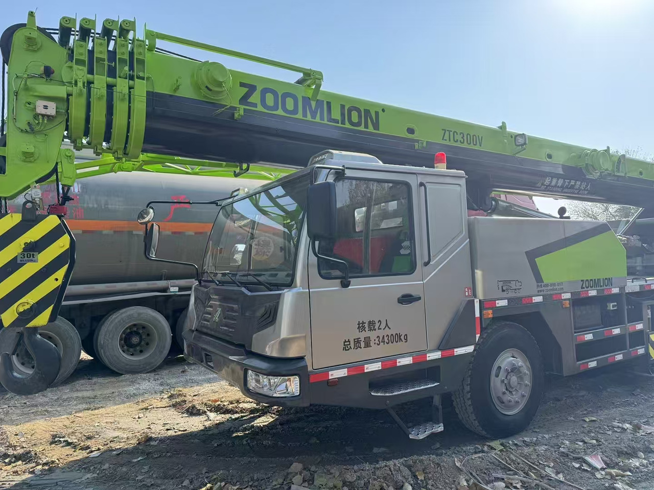 ZOOMLION Crane ZTC300V 30Ton - עגורן: תמונה 2 ZOOMLION Crane ZTC300V 30Ton - עגורן: תמונה 2