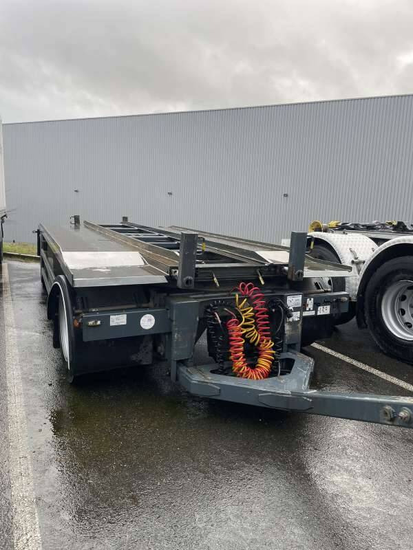 Remorque 2 Essieux 19 TONNES - PORTE CAISSON - קרון נגרר מתגלגל/ מדלג: תמונה 1 Remorque 2 Essieux 19 TONNES - PORTE CAISSON - קרון נגרר מתגלגל/ מדלג: תמונה 1