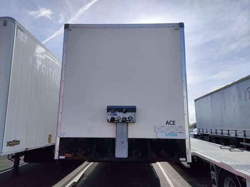 Semi-remorque 2 Essieux SEMI RECONDITONNEE -27 TONNES FRET AERIEN 2 PORTES AR - סמיטריילר בתיבה סגורה: תמונה 2 Semi-remorque 2 Essieux SEMI RECONDITONNEE -27 TONNES FRET AERIEN 2 PORTES AR - סמיטריילר בתיבה סגורה: תמונה 2