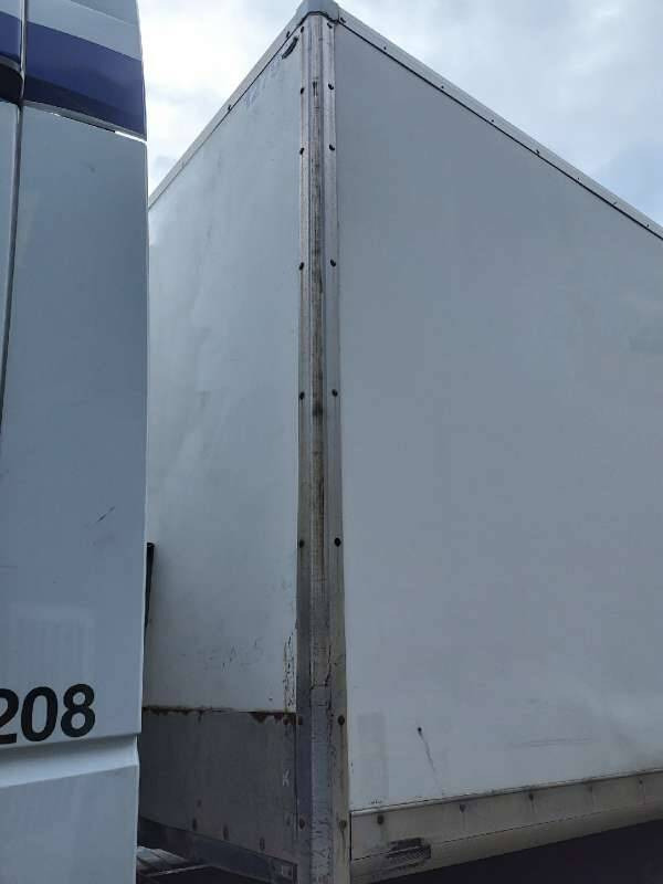 Semi-remorque 3 Essieux 34 TONNES 2 PORTES AR - סמיטריילר בתיבה סגורה: תמונה 3 Semi-remorque 3 Essieux 34 TONNES 2 PORTES AR - סמיטריילר בתיבה סגורה: תמונה 3